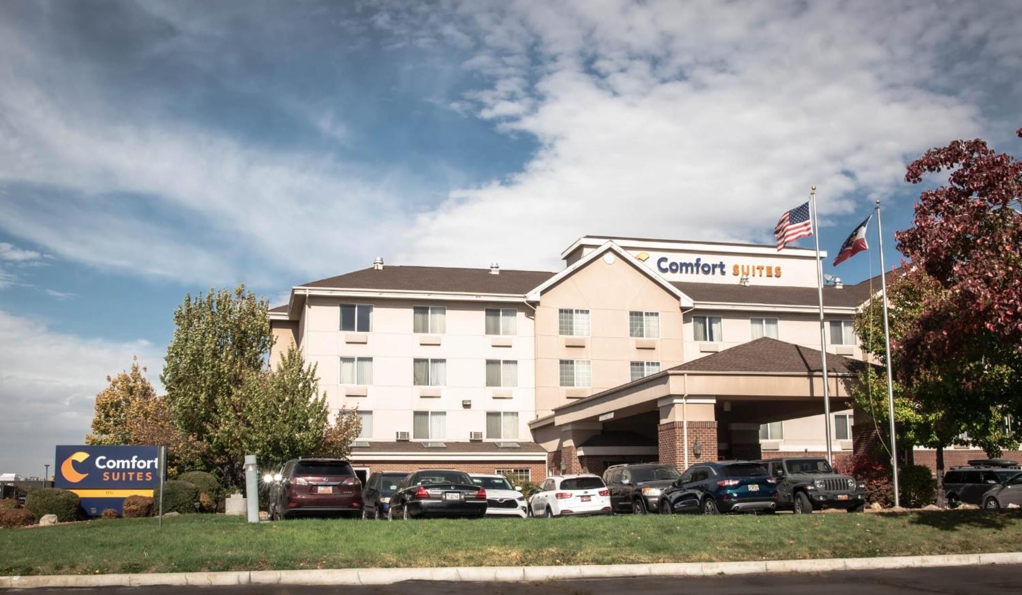 Comfort Suites Airport Salt Lake City Exterior photo